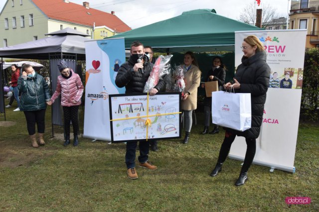 Nowe huśtawki dla OREW Dzierżoniów