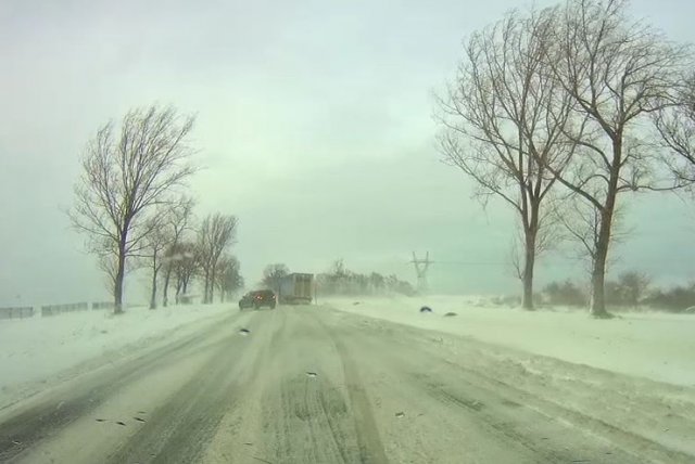 Uwaga! Zamiecie i zawieje śnieżne w powiecie dzierżoniowskim!