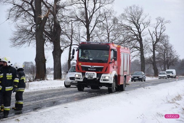 Ciężarówka blokowała drogę Pieszyce - Piskorzów