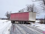 Ciężarówka blokowała drogę Pieszyce - Piskorzów