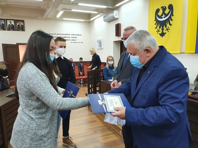 Sesja Rady Powiatu Dzierżoniowskiego