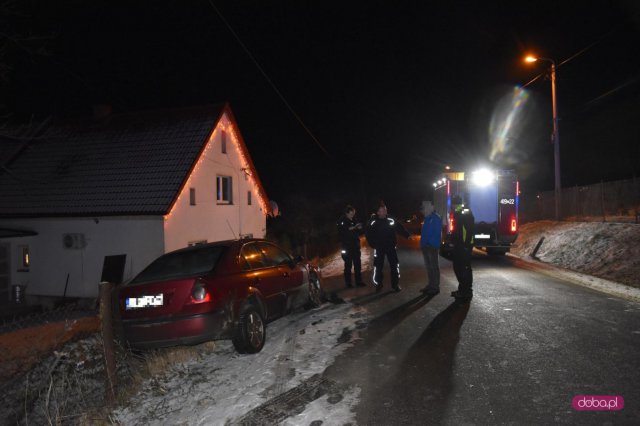 Kolizja zakończona dachowaniem