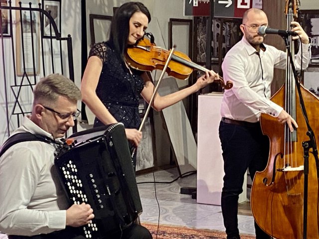 Klezmorim Trio w dzierżoniowskiej synagodze