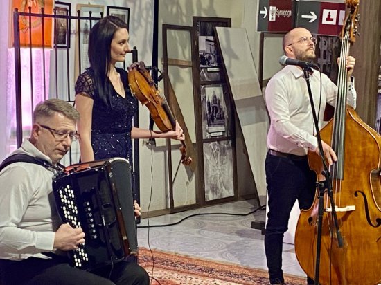 Klezmorim Trio w dzierżoniowskiej synagodze