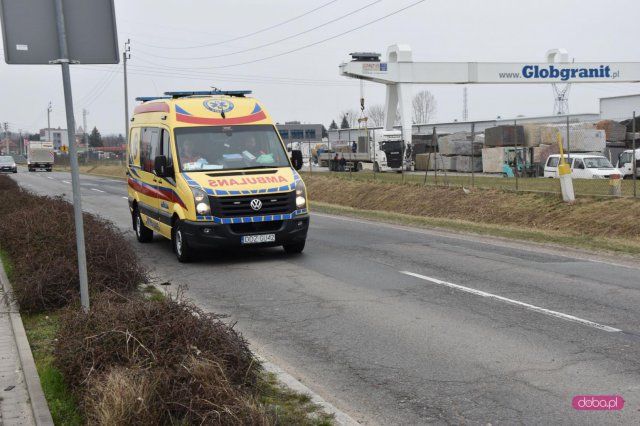 Zderzenie dwóch pojazdów na drodze Dzierżoniów - Pieszyce