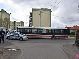 3-latek wybiegł na jezdnię pod autobus
