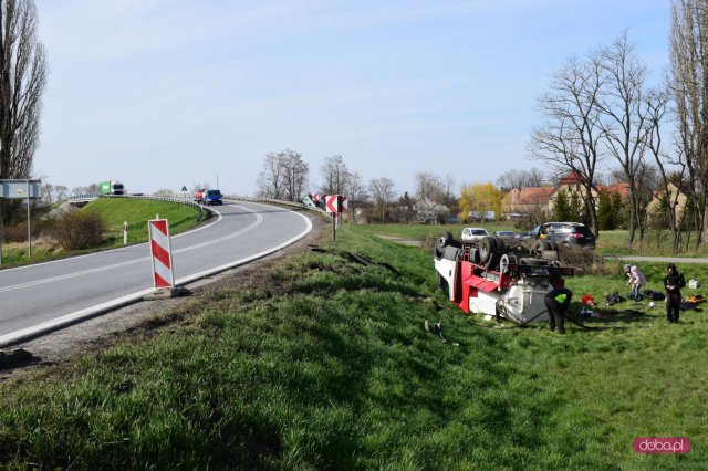 Zderzenie trzech pojazdów na ósemce