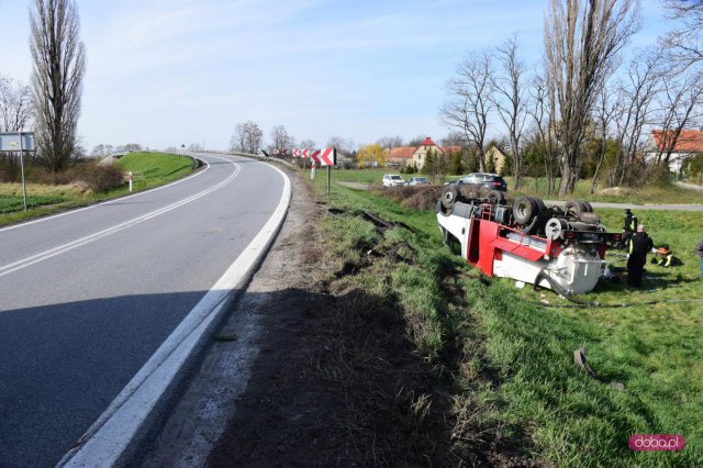 Zderzenie trzech pojazdów na ósemce
