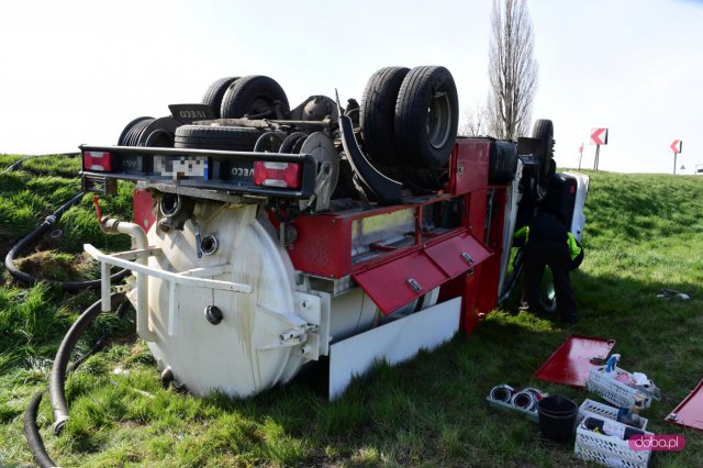 Zderzenie trzech pojazdów na ósemce