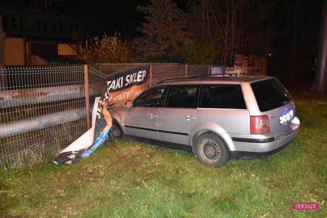 Volkswagenem wjechał w ogrodzenie