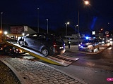Zderzenie dwóch pojazdów na rondzie w Dzierżoniowie