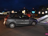 Zderzenie dwóch pojazdów na rondzie w Dzierżoniowie