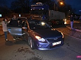 Zderzenie dwóch pojazdów na rondzie w Dzierżoniowie