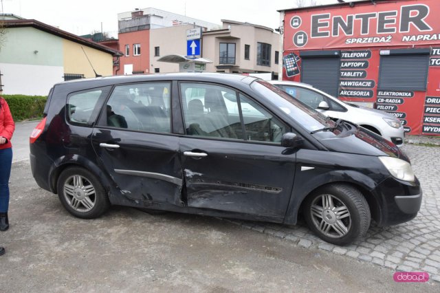 Kolizja na Rondzie Polskiego Państwa Podziemnego w Dzierżoniowie