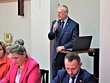 Gmina Dzierżoniów: współpraca z III sektorem głównym tematem sesji