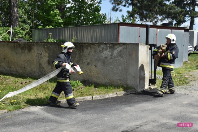 [FOTO] Pożar w Pieszycach przy ul. Świdnickiej