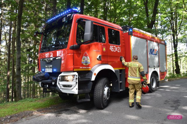 Pożar auta w okolicy Przełęczy Jugowskiej