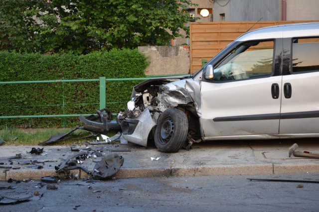 Wypadek na ulicy Waryńskiego w Bielawie 