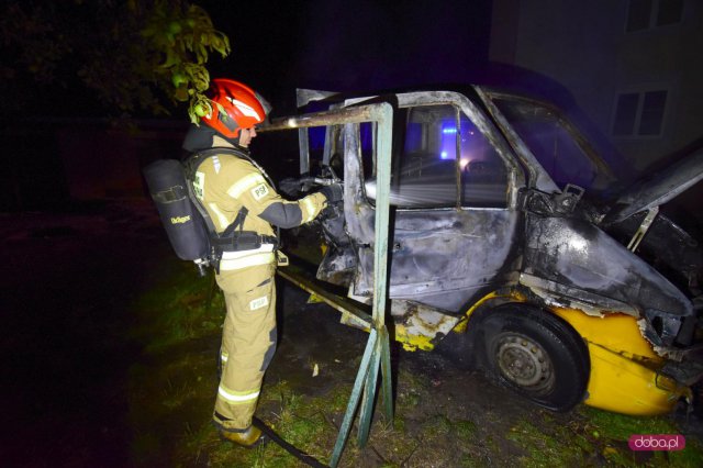 Pożar dostawczaka w Dzierżoniowie