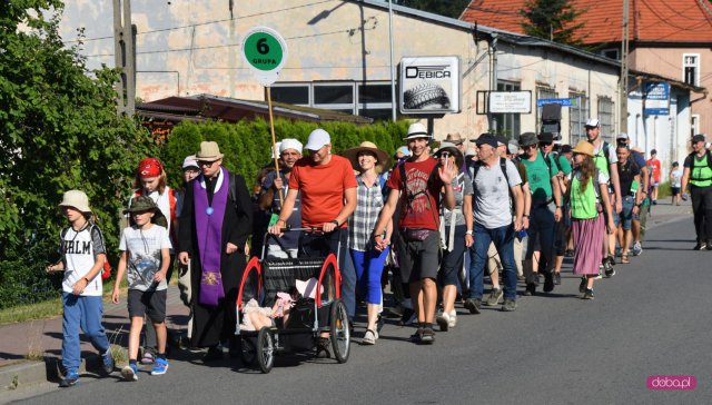 Piesza Pielgrzymka Diecezji Świdnickiej w gminie Łagiewniki