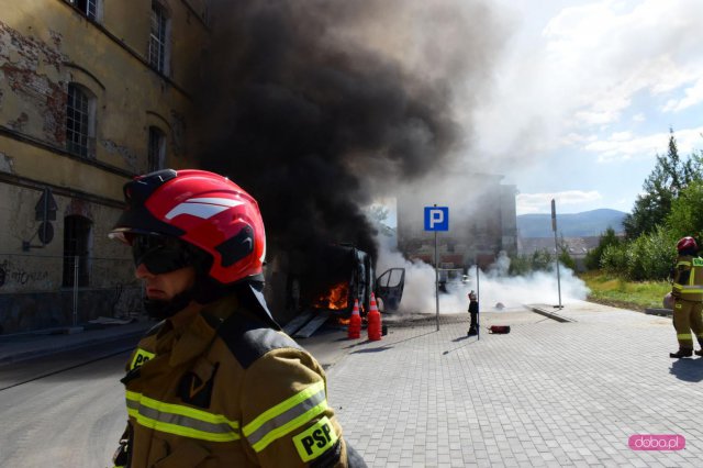 Pożar auta dostawczego w Bielawie