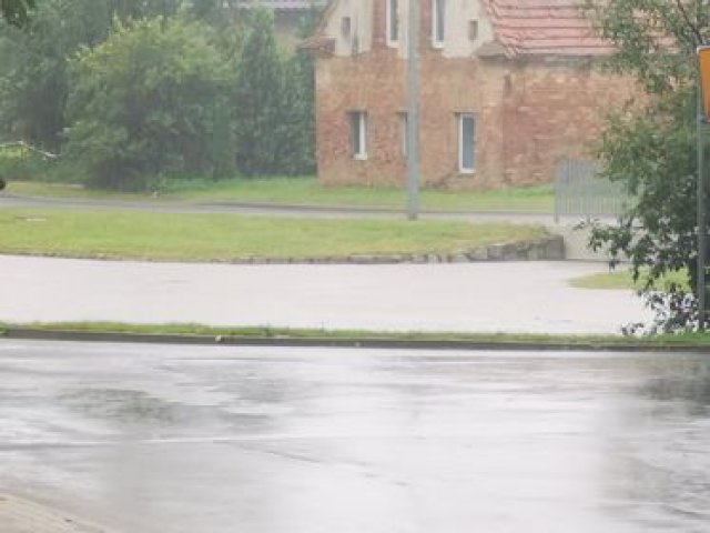 Droga na Świdnicę zamknięta