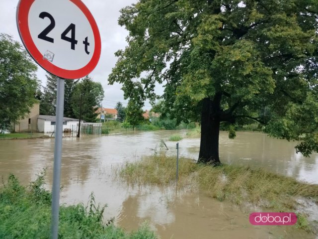 Droga na Świdnicę zamknięta