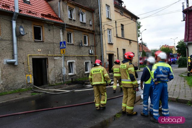 Pożar domu przy ul. Nowowiejskiej w Dzierżoniowie