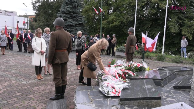 Upamiętnili 83. rocznicę napaści Związku Radzieckiego na Polskę w Dzierżoniowie