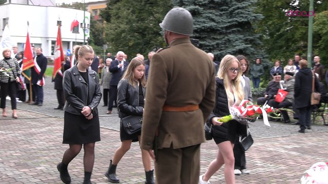 Upamiętnili 83. rocznicę napaści Związku Radzieckiego na Polskę w Dzierżoniowie