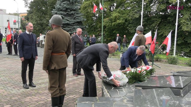Upamiętnili 83. rocznicę napaści Związku Radzieckiego na Polskę w Dzierżoniowie