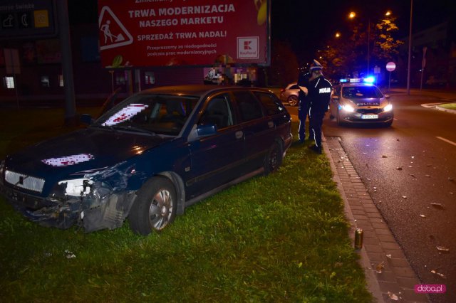 Zderzenie dwóch pojazdów na Diorowskiej w Dzierżoniowie