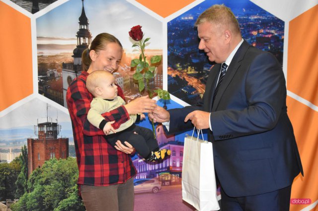 Niemowlaki z wizytą u burmistrza