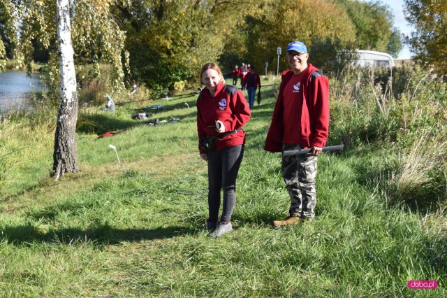 Wędkarskie zawody charytatywne na stawie w Owieśnie