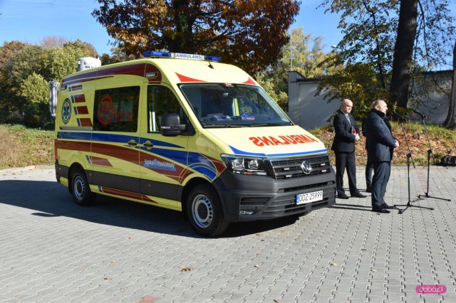 Nowy ambulans w Szpitalu Powiatowym w Dzierżoniowie
