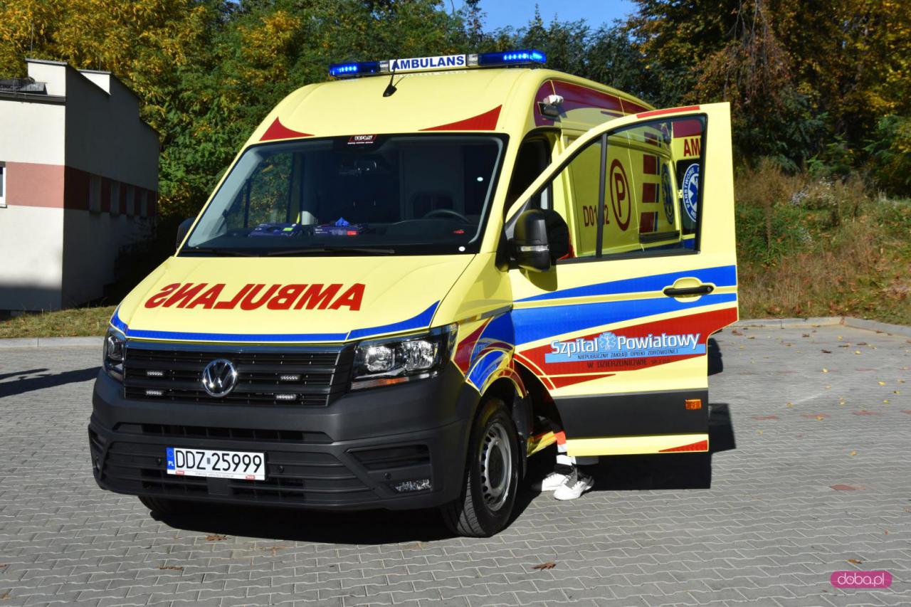 Nowy ambulans w Szpitalu Powiatowym w Dzierżoniowie