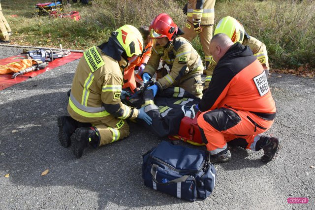 Ćwiczenia straży pożarnej w powiecie dzierżoniowskim