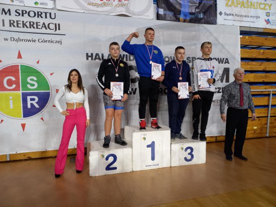 IRON BULLS Bielawa na Międzywojewódzkich Mistrzostwach Młodzików w zapasach