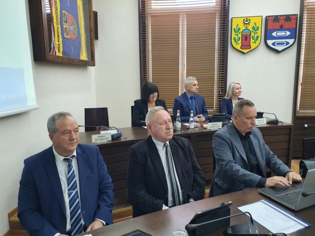 Sesja Rady Powiatu Dzierżoniowskiego