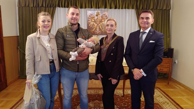 Wyprawki dla nowo narodzonych dzieci w gminie Łagiewniki