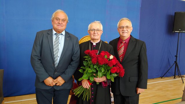 Ks. Stanisław Kucharski Honorowym Obywatelem Gminy Łagiewniki