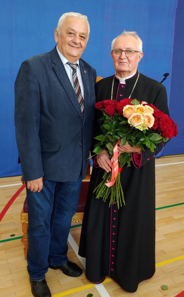 Ks. Stanisław Kucharski Honorowym Obywatelem Gminy Łagiewniki
