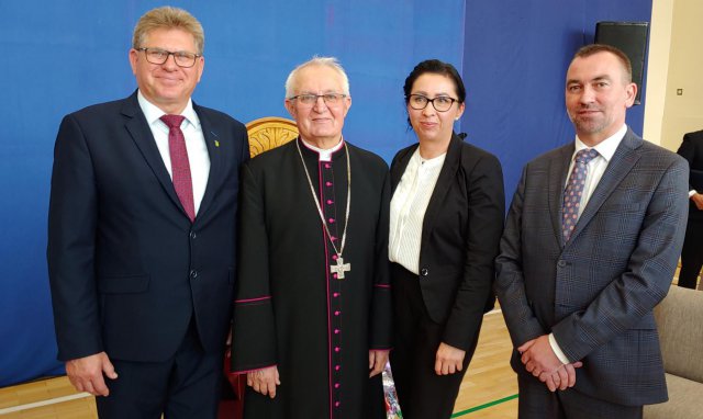 Ks. Stanisław Kucharski Honorowym Obywatelem Gminy Łagiewniki