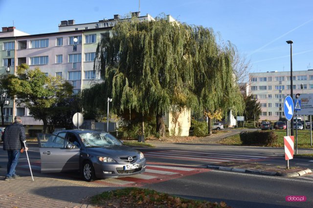 Zderzenie mazdy z rowerzystą w Dzierżoniowie