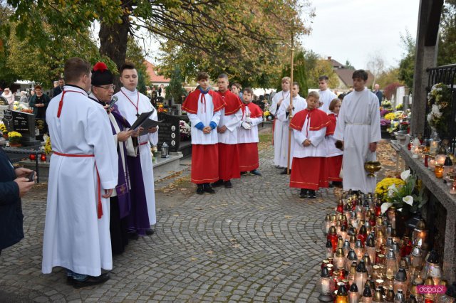 cmentarz w Pieszycach
