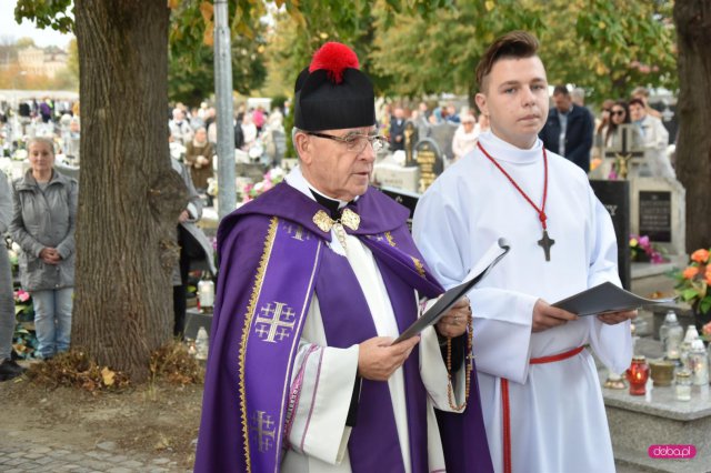 cmentarz w Pieszycach