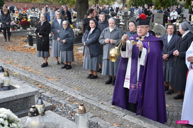 cmentarz w Pieszycach