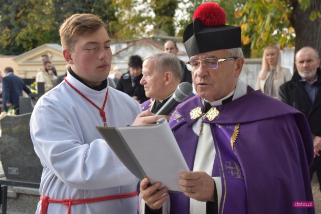 cmentarz w Pieszycach