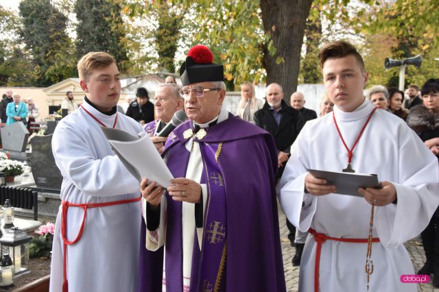 cmentarz w Pieszycach