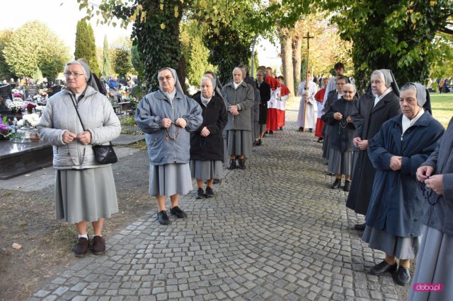 cmentarz w Pieszycach